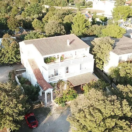 Casa de Férias With 2 Bedrooms Seline